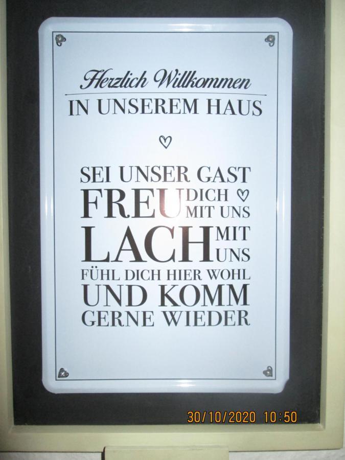 Zentrale-Ruhige Ferienwohnung Reichenbach im Vogtland Extérieur photo